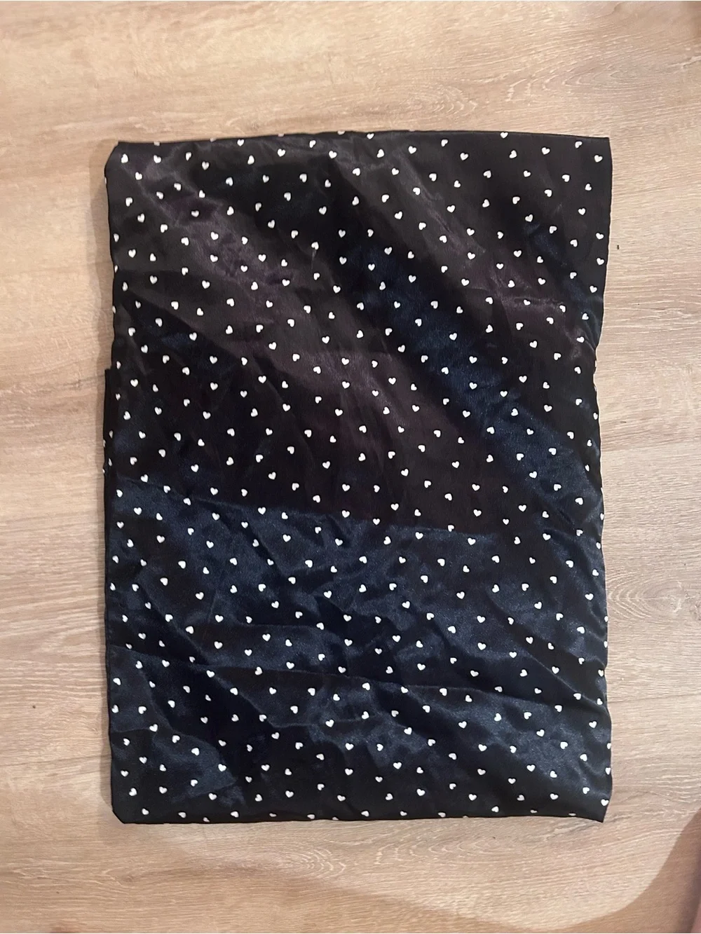 Black Heart Print silk pillow case